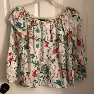 🧚🏻‍♂️Gorgeous Floral Sanctuary Raffled Top🧚🏻‍♂️